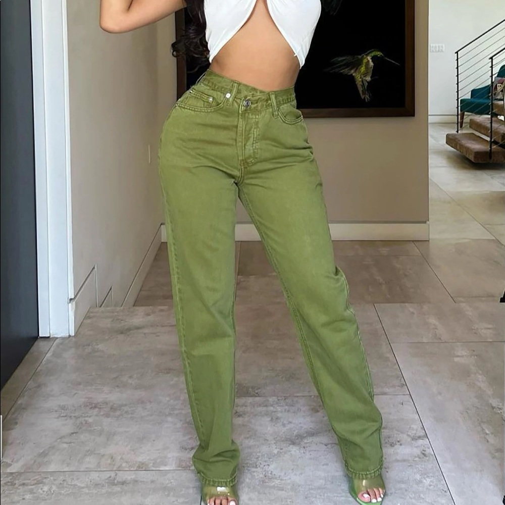 Fashion Nova Olive Straight Leg Jeans Size 7